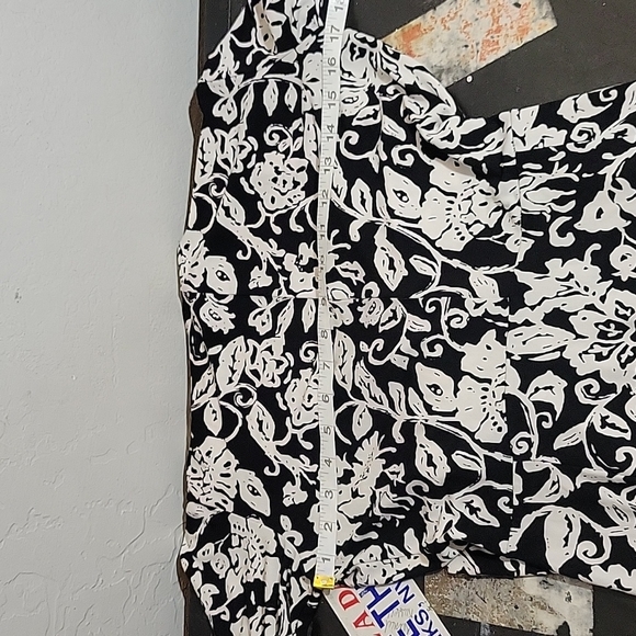 DIANA MORGAN Stretchy Mock Chest Wrap Dress 6 - Picture 8 of 8